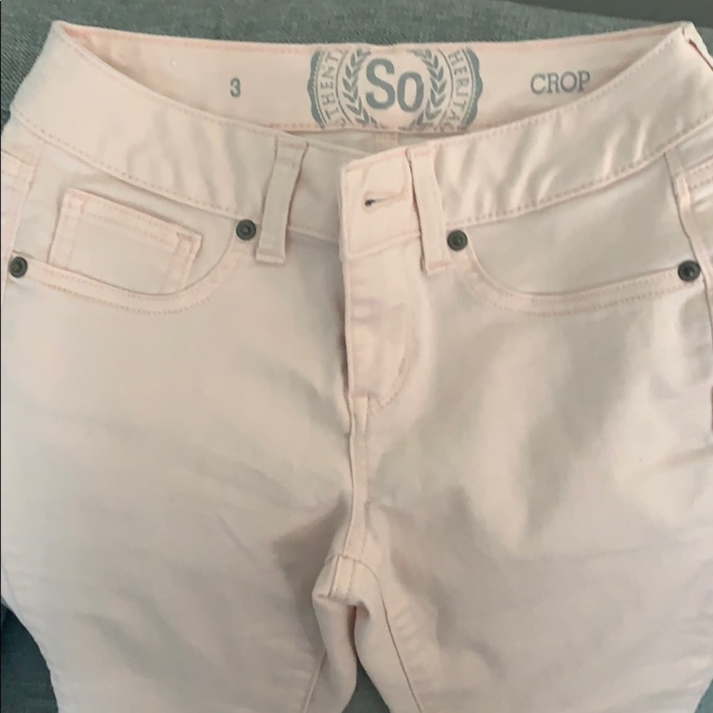 Pink size 3 crop pants. Perfect for spring.